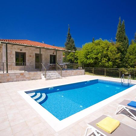 Forest Villas Kefalonia Logarata Eksteriør billede