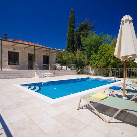 Forest Villas Kefalonia Logarata Eksteriør billede