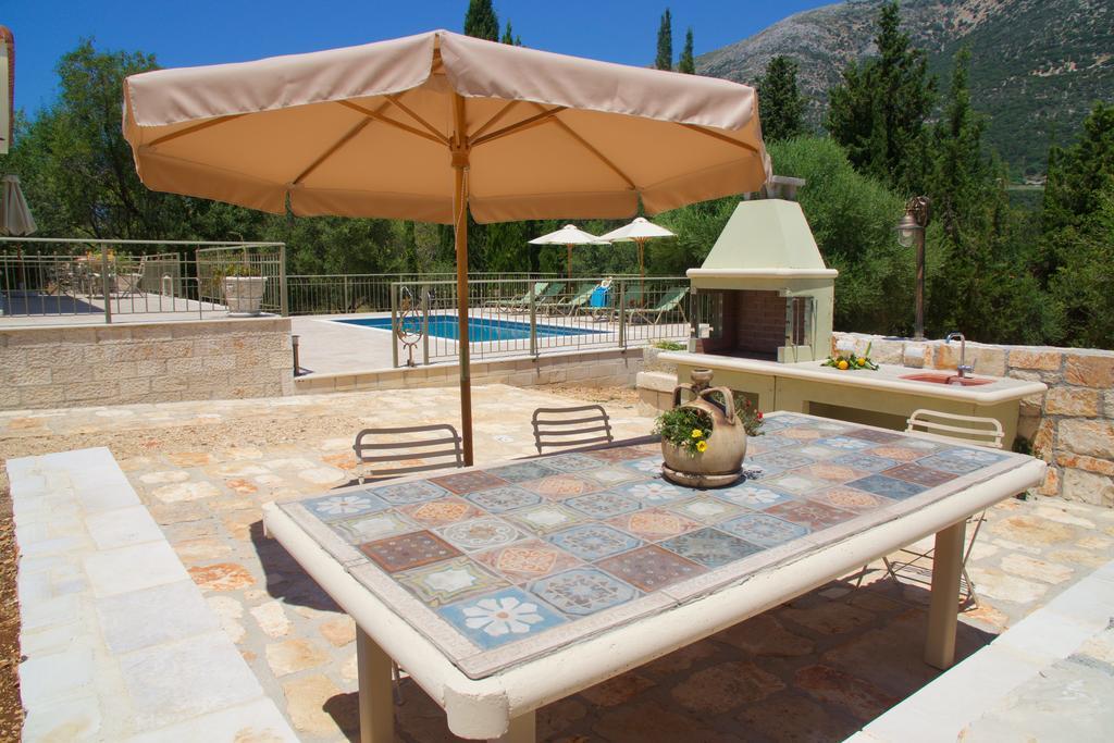Forest Villas Kefalonia Logarata Eksteriør billede