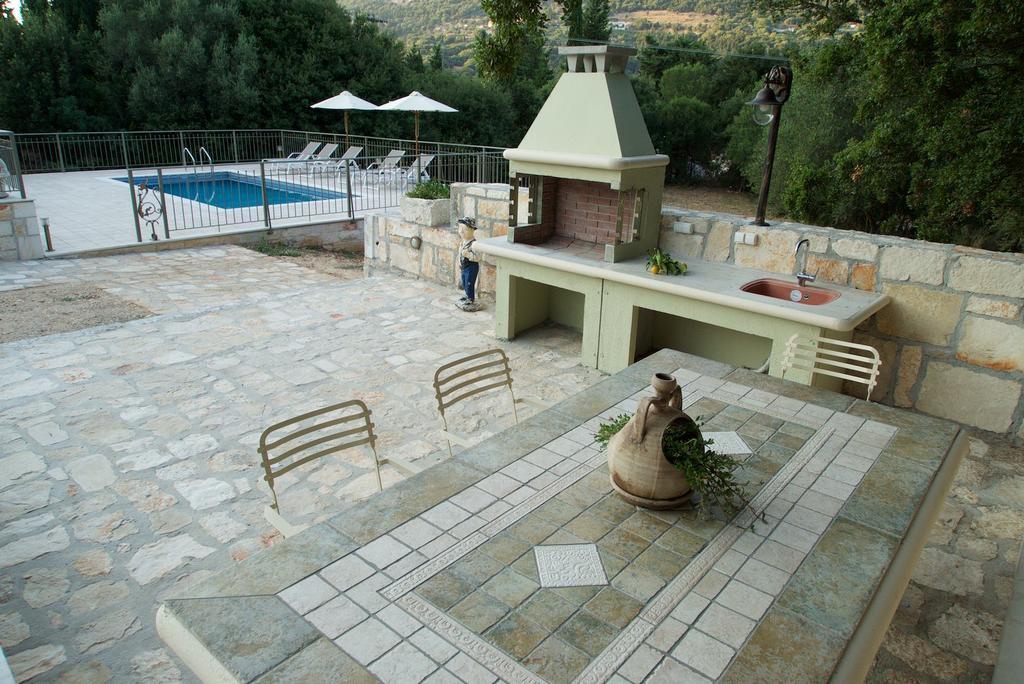 Forest Villas Kefalonia Logarata Eksteriør billede