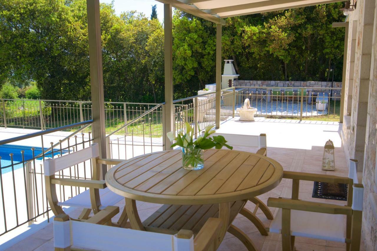 Forest Villas Kefalonia Logarata Eksteriør billede