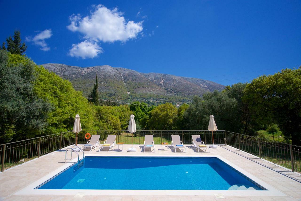 Forest Villas Kefalonia Logarata Eksteriør billede